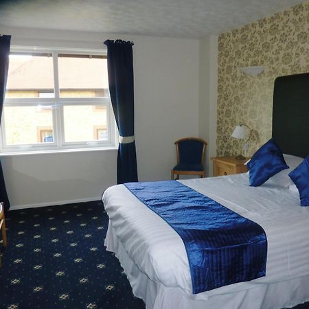 The Oakland Hotel Woodham Ferrers Exterior photo