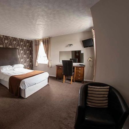 The Oakland Hotel Woodham Ferrers Exterior photo