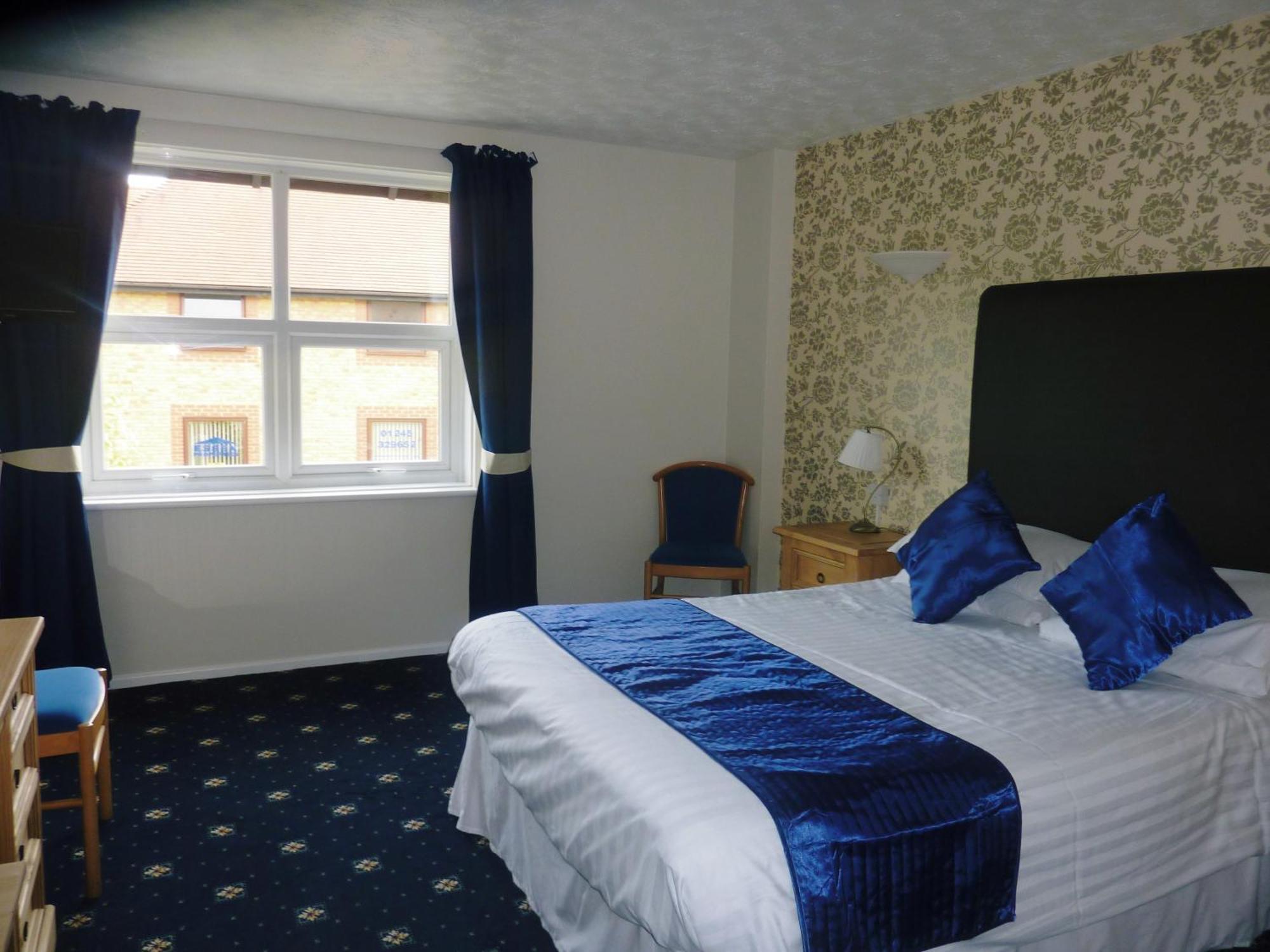 The Oakland Hotel Woodham Ferrers Exterior photo